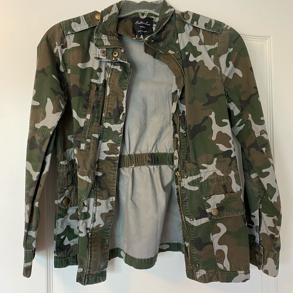 CUTE!! Camouflage Jacket!